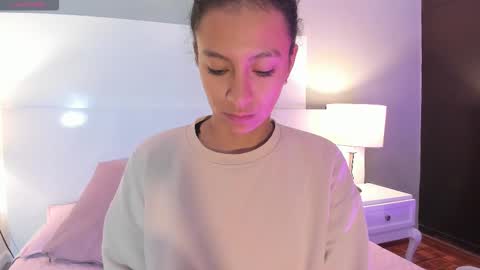 Tamy  online show from January 2026 12:43:02 PM