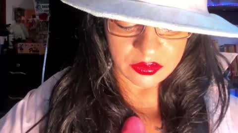 Tamara Aniston online show from February 2025 06:19:01 PM