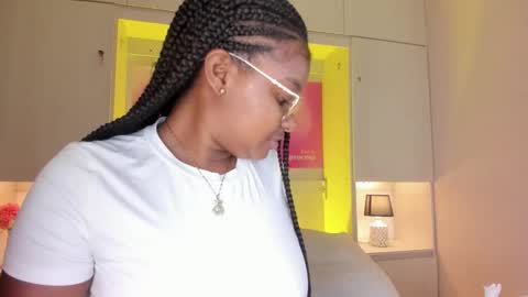 Tami online show from March 2026 07:40:01 PM