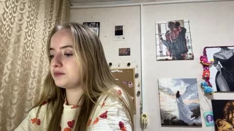 Karina online show from April 2026 07:33:02 PM