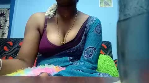 Snapshot of tamilmadhi520 chatting on October 2025 05:44:02 PM tamilmadhi520 online show from October 2025 05:44:02 PM