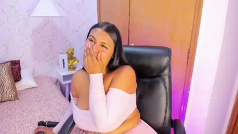 Snapshot of tammara_brm chatting on May 2026 12:14:02 PM Tammara online show from May 2026 12:14:02 PM