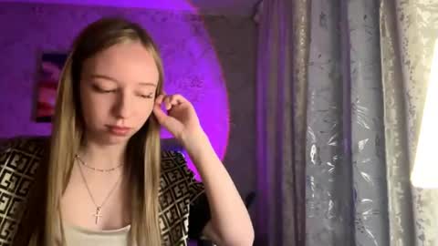 Jenny online show from April 2026 04:30:02 PM