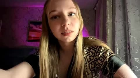 Jenny online show from April 2026 06:01:01 PM