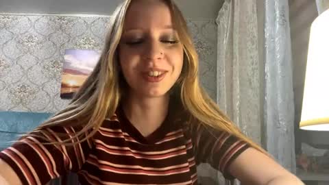 Snapshot of tammiglembocki chatting on May 2026 04:01:02 PM Jenny online show from May 2026 04:01:02 PM
