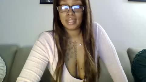 Snapshot of tammygold chatting on January 2025 01:01:01 PM Tammygold online show from January 2025 01:01:01 PM