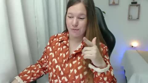 Snapshot of tamy_shine87 chatting on December 2024 01:50:02 AM Im Samy online show from December 2024 01:50:02 AM