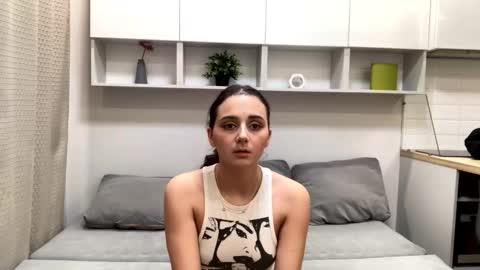 Snapshot of tanashy chatting on October 2025 09:00:01 AM Jane online show from October 2025 09:00:01 AM