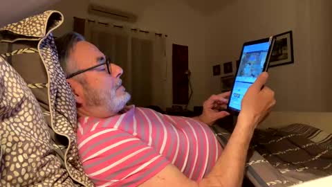 Dominique online show from January 2025 10:24:01 PM