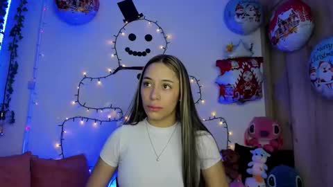 tania06 online show from December 2025 01:06:01 PM