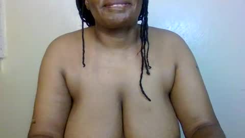 Snapshot of tania_bby chatting on March 2026 04:12:02 PM tania_bby online show from March 2026 04:12:02 PM