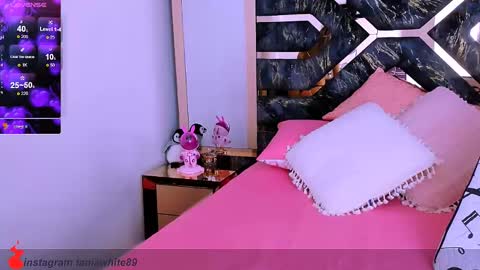 Snapshot of tania_white chatting on January 2025 01:05:02 AM Tania online show from January 2025 01:05:02 AM