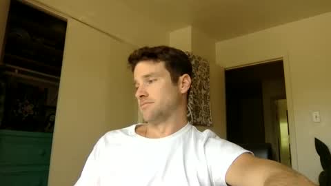 Dr. Love online show from October 2025 06:52:01 PM