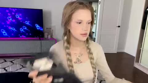 Alisa online show from February 2026 11:04:01 AM