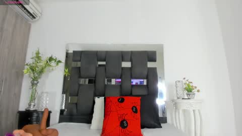 Tanya online show from December 2024 01:43:02 PM