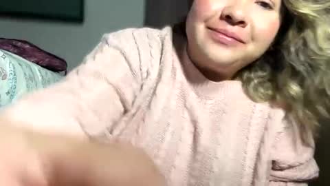 Snapshot of tara_lynn_xx chatting on January 2025 12:31:01 AM Dani independent model online show from January 2025 12:31:01 AM