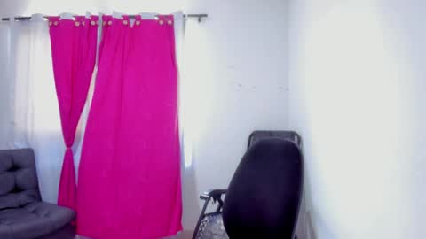 tara_thonson online show from March 2026 07:25:01 PM