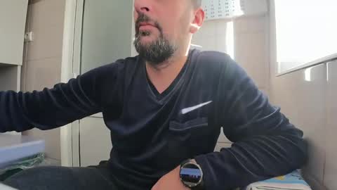 Snapshot of tarkan198 chatting on January 2025 08:27:02 AM tarkan198 online show from January 2025 08:27:02 AM