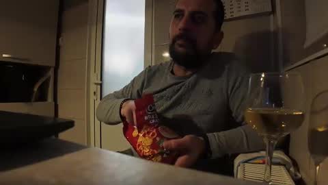 Snapshot of tarkan198 chatting on January 2025 12:35:02 AM tarkan198 online show from January 2025 12:35:02 AM