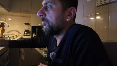 Snapshot of tarkan198 chatting on January 2025 12:49:01 AM tarkan198 online show from January 2025 12:49:01 AM