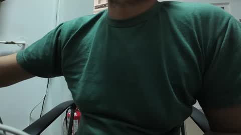 Snapshot of tarkan198 chatting on January 2025 07:00:02 PM tarkan198 online show from January 2025 07:00:02 PM