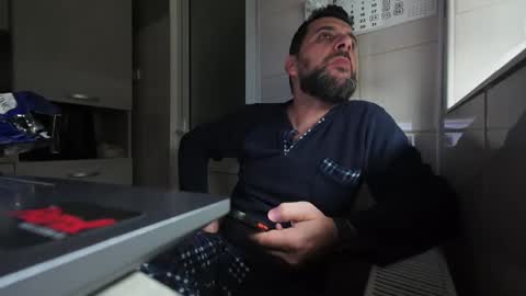 Snapshot of tarkan198 chatting on February 2025 11:10:01 AM tarkan198 online show from February 2025 11:10:01 AM