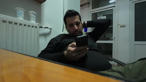 Snapshot of tarkan198 chatting on February 2025 07:02:02 PM tarkan198 online show from February 2025 07:02:02 PM