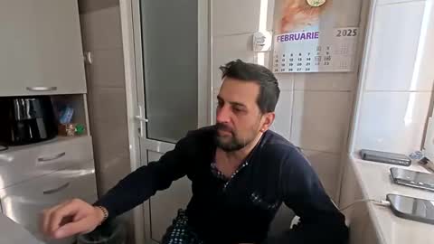 Snapshot of tarkan198 chatting on February 2025 07:45:01 AM tarkan198 online show from February 2025 07:45:01 AM