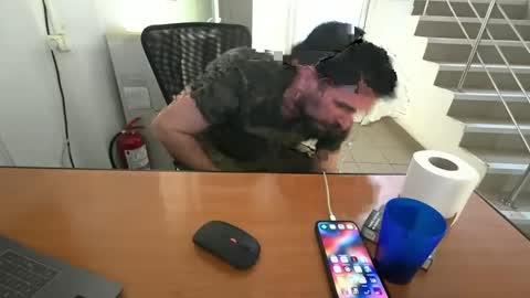 Snapshot of tarkan198 chatting on February 2025 10:18:01 AM tarkan198 online show from February 2025 10:18:01 AM