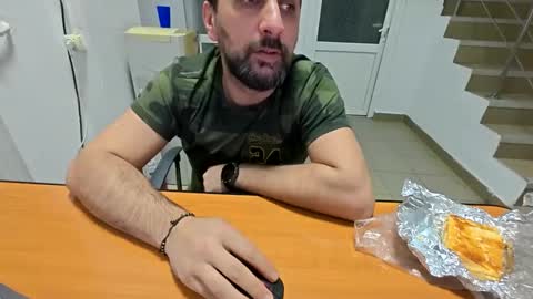 Snapshot of tarkan198 chatting on February 2025 04:51:01 PM tarkan198 online show from February 2025 04:51:01 PM