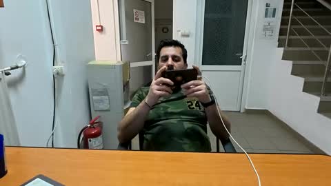 Snapshot of tarkan198 chatting on March 2025 06:19:01 PM tarkan198 online show from March 2025 06:19:01 PM