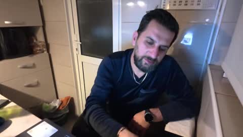 Snapshot of tarkan198 chatting on March 2025 07:17:02 PM tarkan198 online show from March 2025 07:17:02 PM