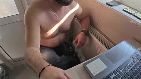 Snapshot of tarkan198 chatting on March 2025 07:08:02 AM tarkan198 online show from March 2025 07:08:02 AM