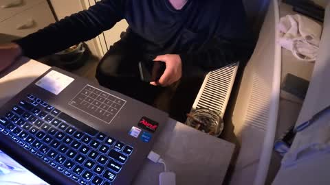 Snapshot of tarkan198 chatting on March 2025 07:49:02 PM tarkan198 online show from March 2025 07:49:02 PM