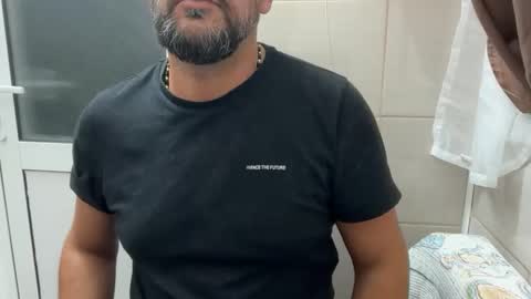 Snapshot of tarkan198 chatting on September 2025 04:21:02 PM tarkan198 online show from September 2025 04:21:02 PM