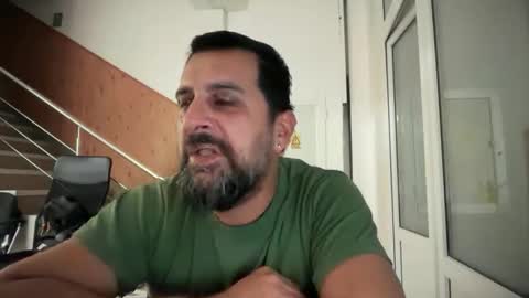 tarkan198 online show from November 2025 06:51:02 PM