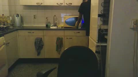 Genaro Thode online show from September 2025 11:42:02 PM