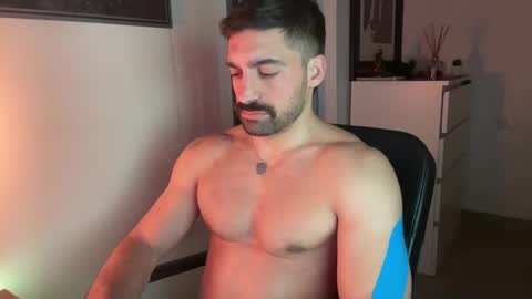 tarquit8 online show from January 2026 07:11:01 PM