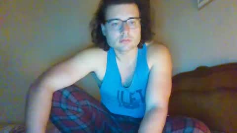 Snapshot of tarzanwild68 chatting on December 2024 10:47:01 PM TarzanWild68 online show from December 2024 10:47:01 PM