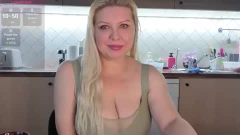 Tasha  Moon online show from December 2025 08:08:01 AM