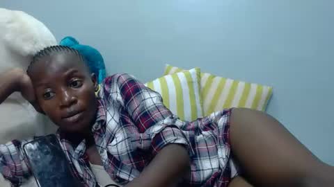 milan online show from January 2025 09:55:02 PM