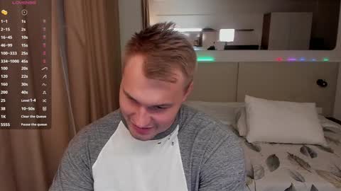 Snapshot of tasty_justin chatting on December 2024 09:04:01 PM My shows 2100500 UTC3 online show from December 2024 09:04:01 PM