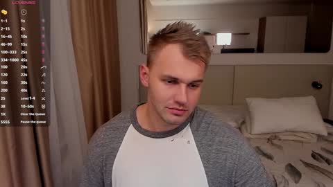 Snapshot of tasty_justin chatting on December 2024 10:47:01 PM My shows 2100500 UTC3 online show from December 2024 10:47:01 PM