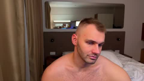 My shows 2100500 UTC3 online show from November 2025 07:34:02 PM