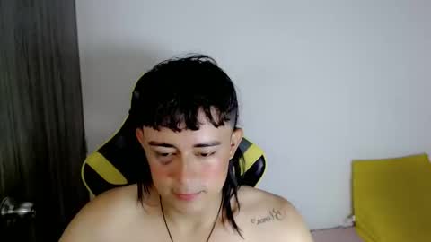 T A T A N online show from November 2025 09:15:01 PM