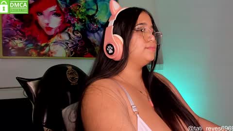 Snapshot of tati_reyes chatting on January 2025 04:11:02 PM Tatiana --- Schedule Monday to Sundays 800 to 200 UTC-5 online show from January 2025 04:11:02 PM