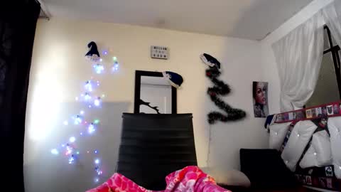 Snapshot of tatiana_ninfomaniaca chatting on December 2024 02:21:01 PM tatiana online show from December 2024 02:21:01 PM