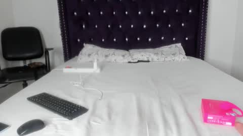 tatiana_storm online show from September 2025 09:17:02 PM