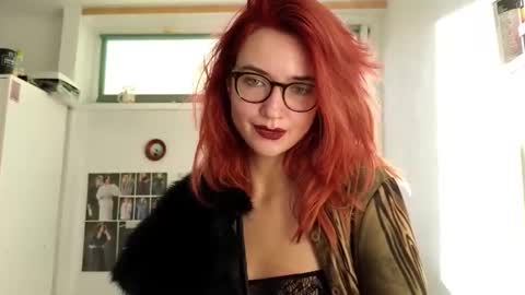 Tatiana online show from September 2025 02:32:01 PM