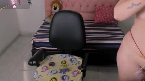 Daniela online show from October 2025 05:09:01 PM